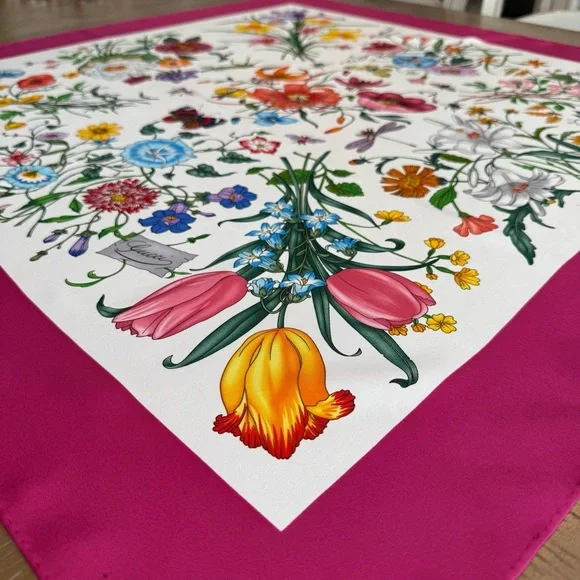 Authentic GUCCI Scarf - Picture 3 of 8